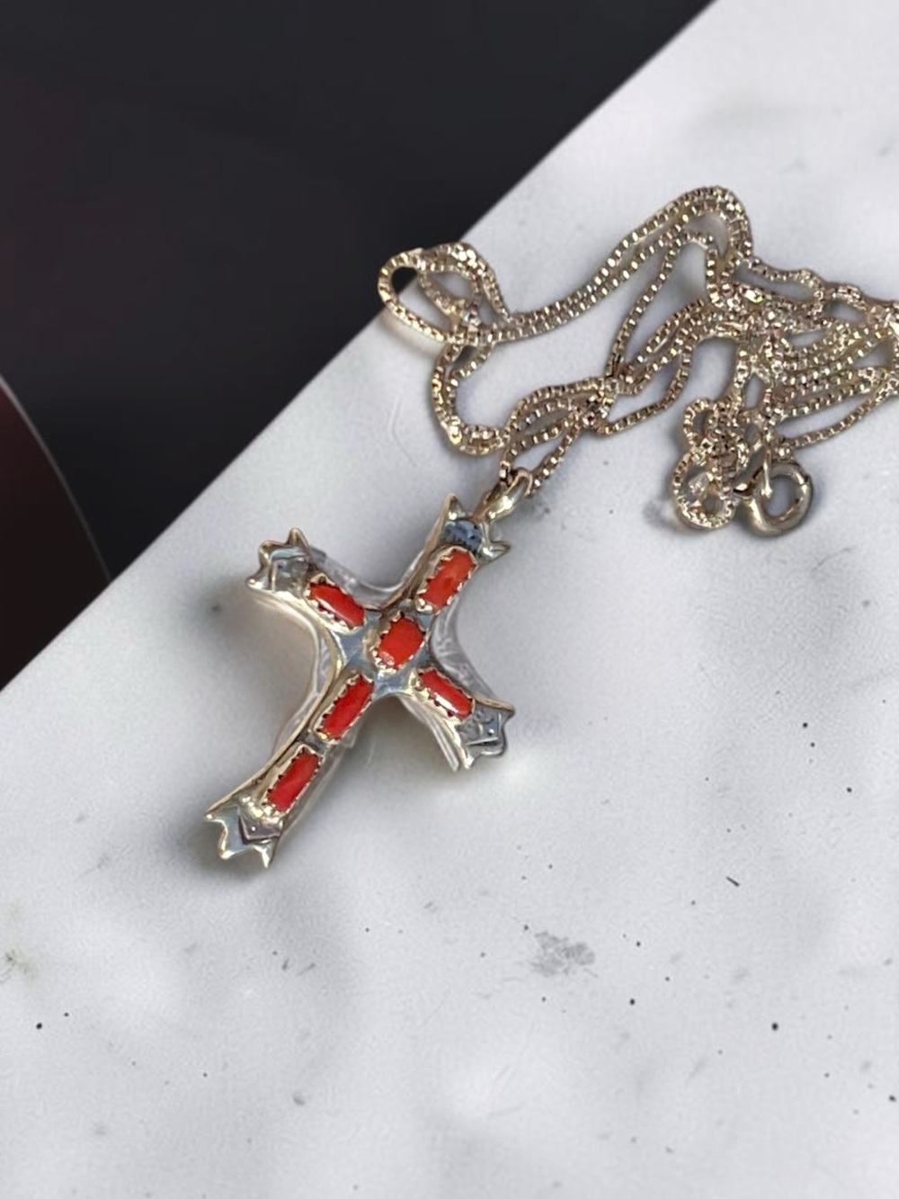 🌺Vintage Vintage Zuni G&L Leekity Sterling & Coral Cross Necklace